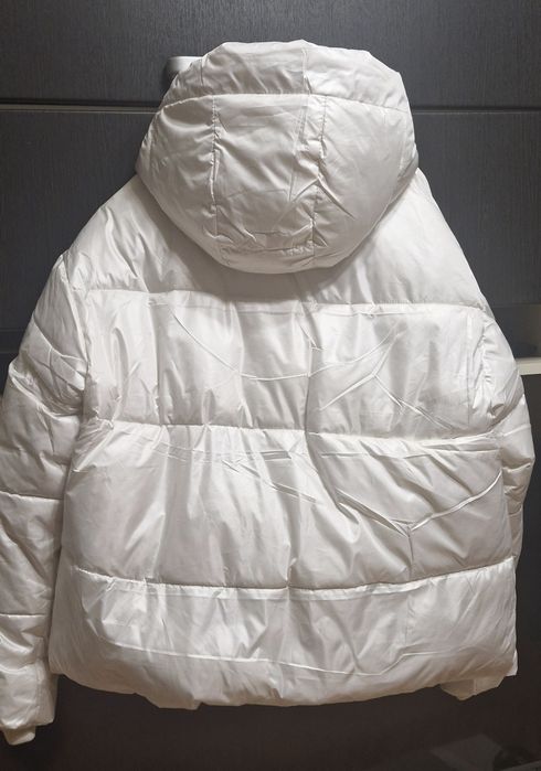 Нова пуфер куртка білий перламутр пуфер на 46-48