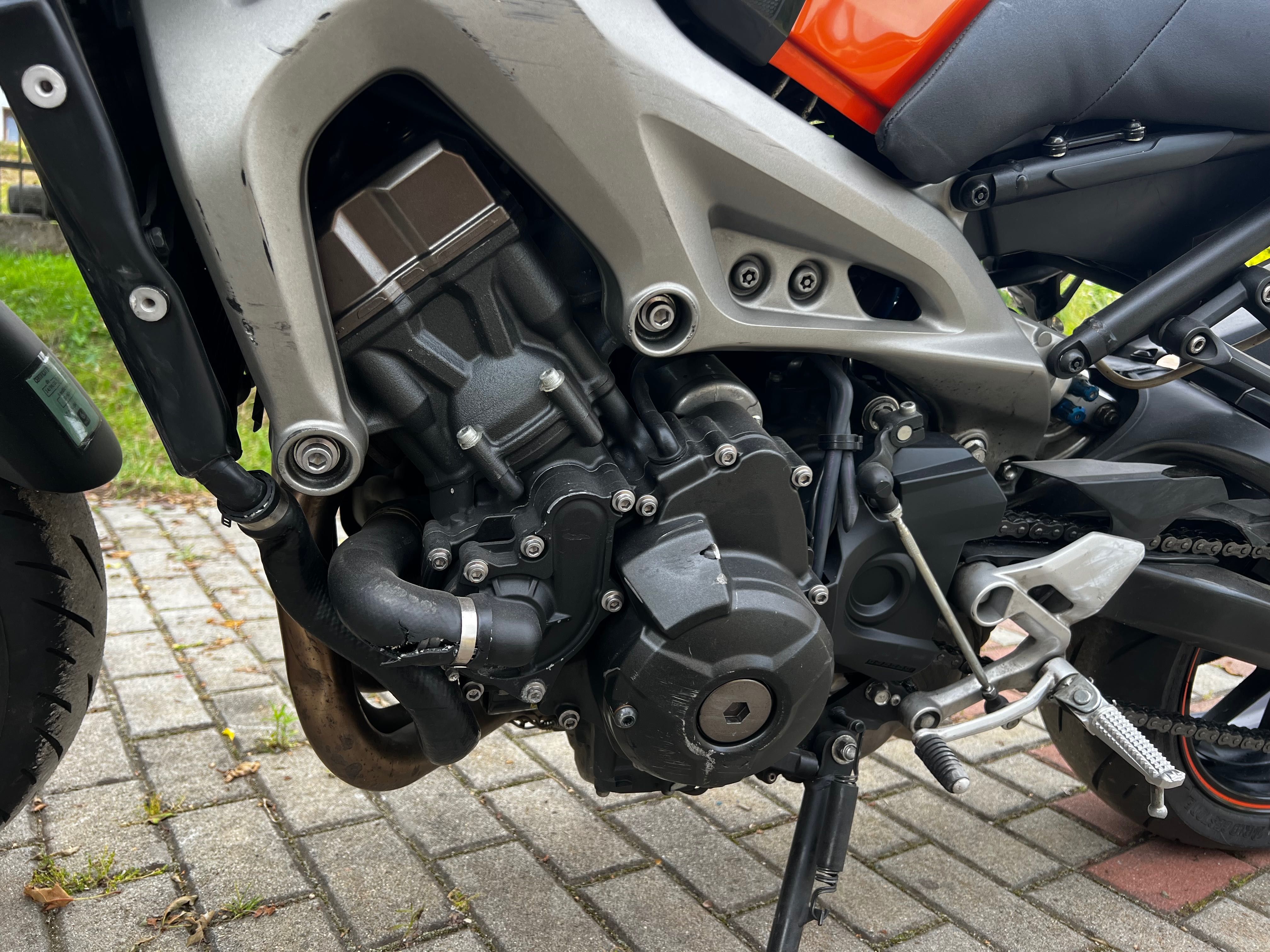 Yamaha mt 09 uszkodzona