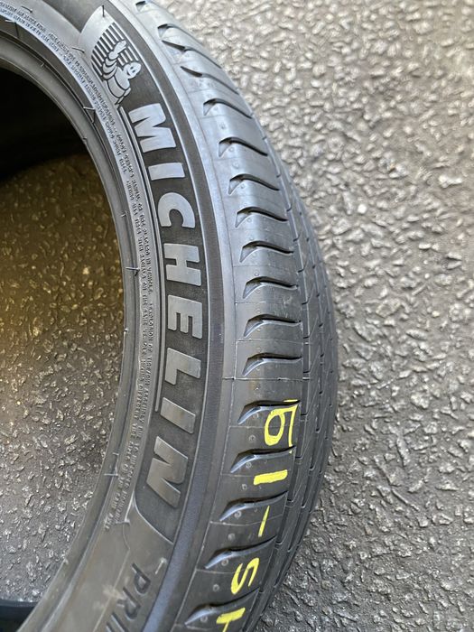 235/45/19 - Michelin Primacy 4 (NOVOS)