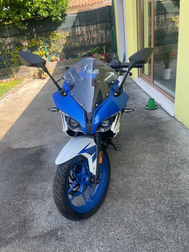 Bajaj Pulsar RS200 NOVA