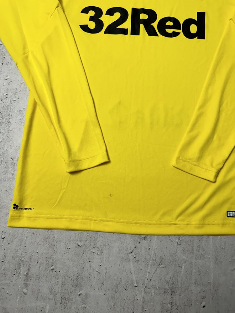 Glasgow Rangers Home Jersey Yellow Hummel Size L