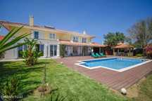 Moradia T5 para venda