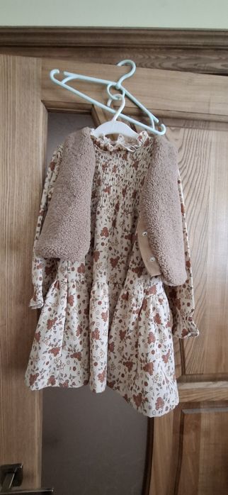 Сукеньки, плятячка для дівчинки.