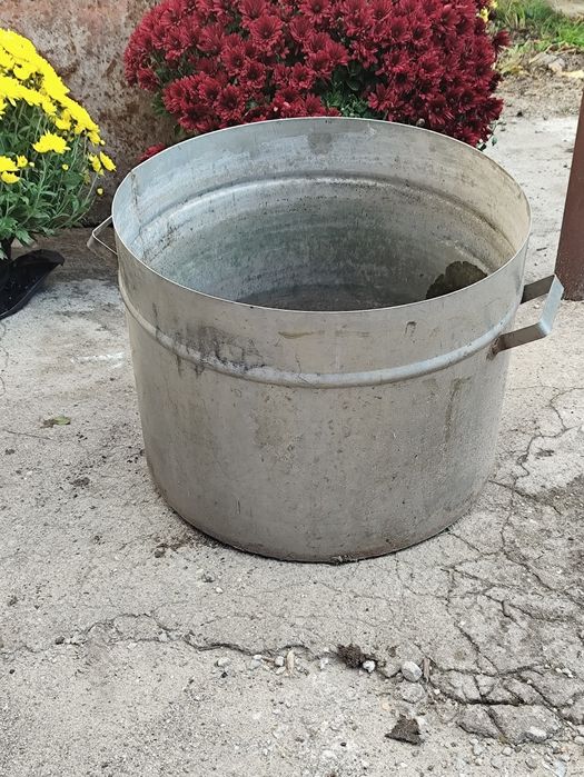 Нержавеющая кастрюля 38л