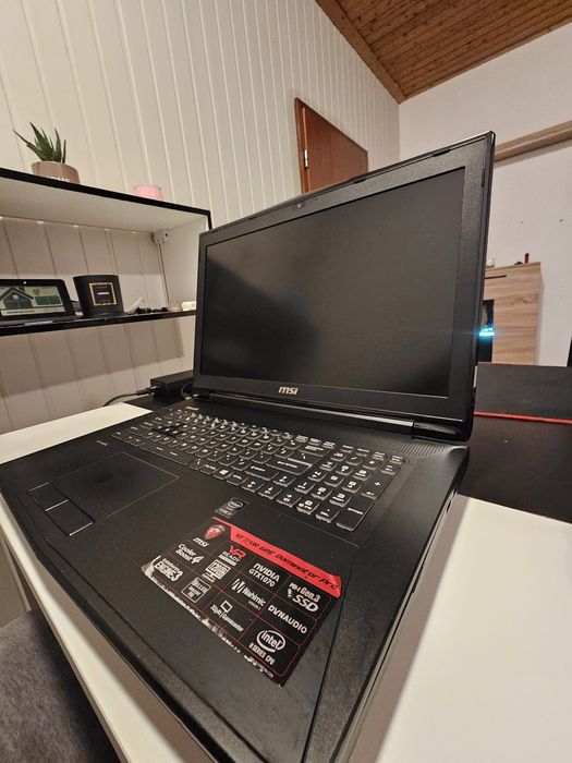 MSI GT72VR6RE Dominator PRO i7 6700hq GTX 1070 24GB RAM