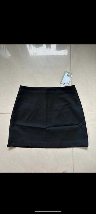Nowa z metkami spódnicznka klasyczna mini viral rozcięcie M H&M