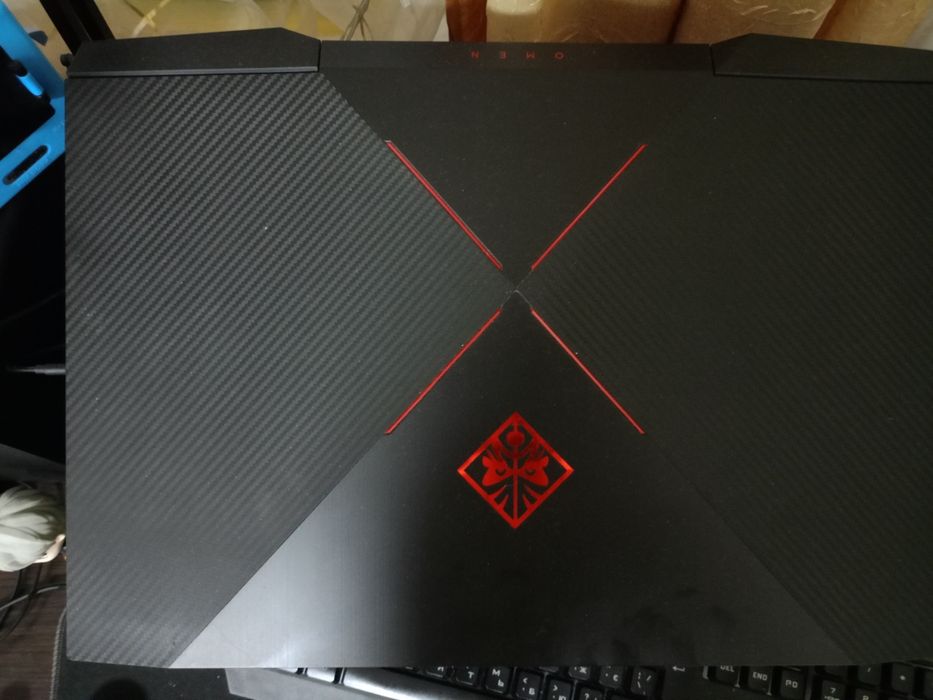 Игровой ноутбук HP Omen i7 7700 16gb rx 580 8gb