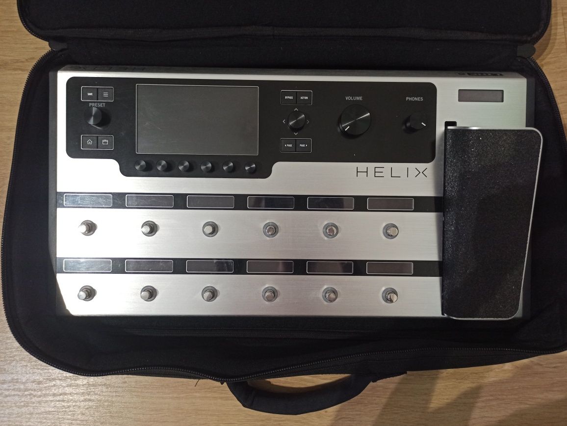 Helix Floor + Capa