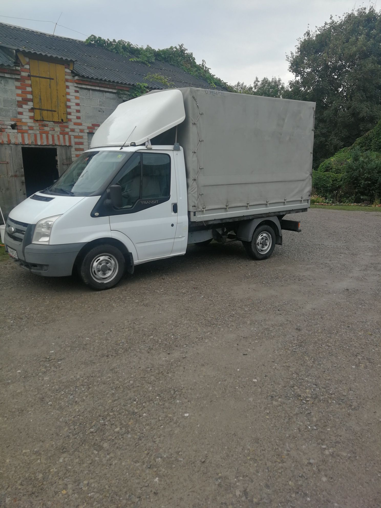 Transit Plandeka  tylko 95 tys. km.