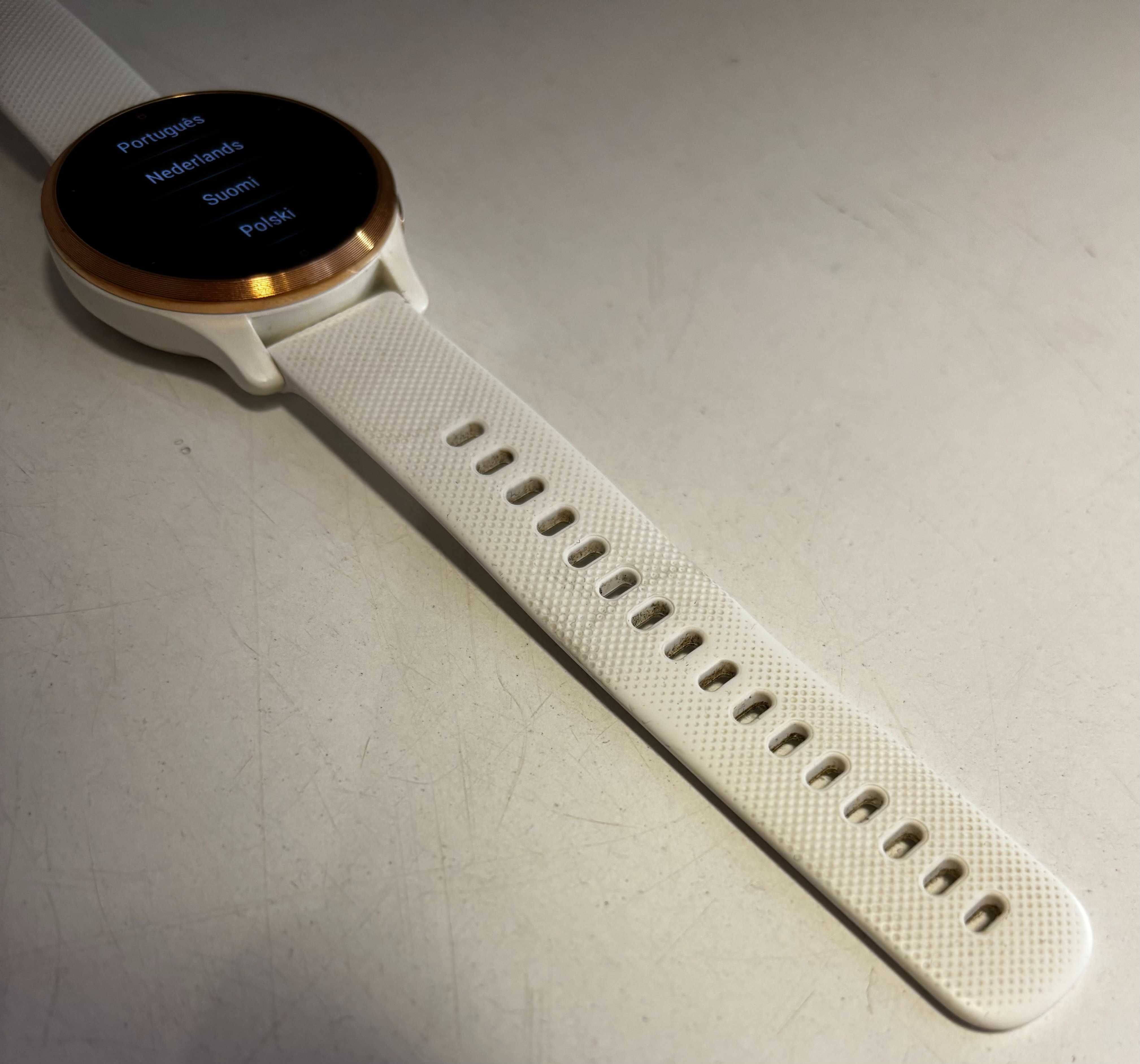 Smartwatch GARMIN Venu 2S // 40mm Różowo-złoty