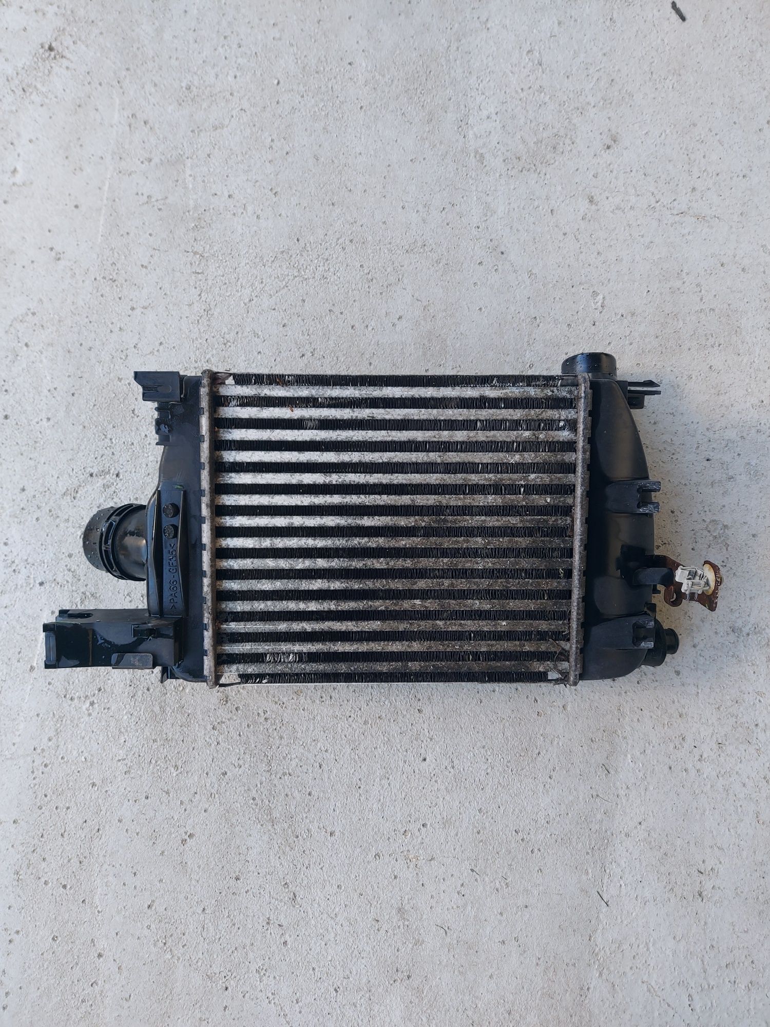 Chłodnica powietrza intercooler renault clio 4 dacia 0.9 tce