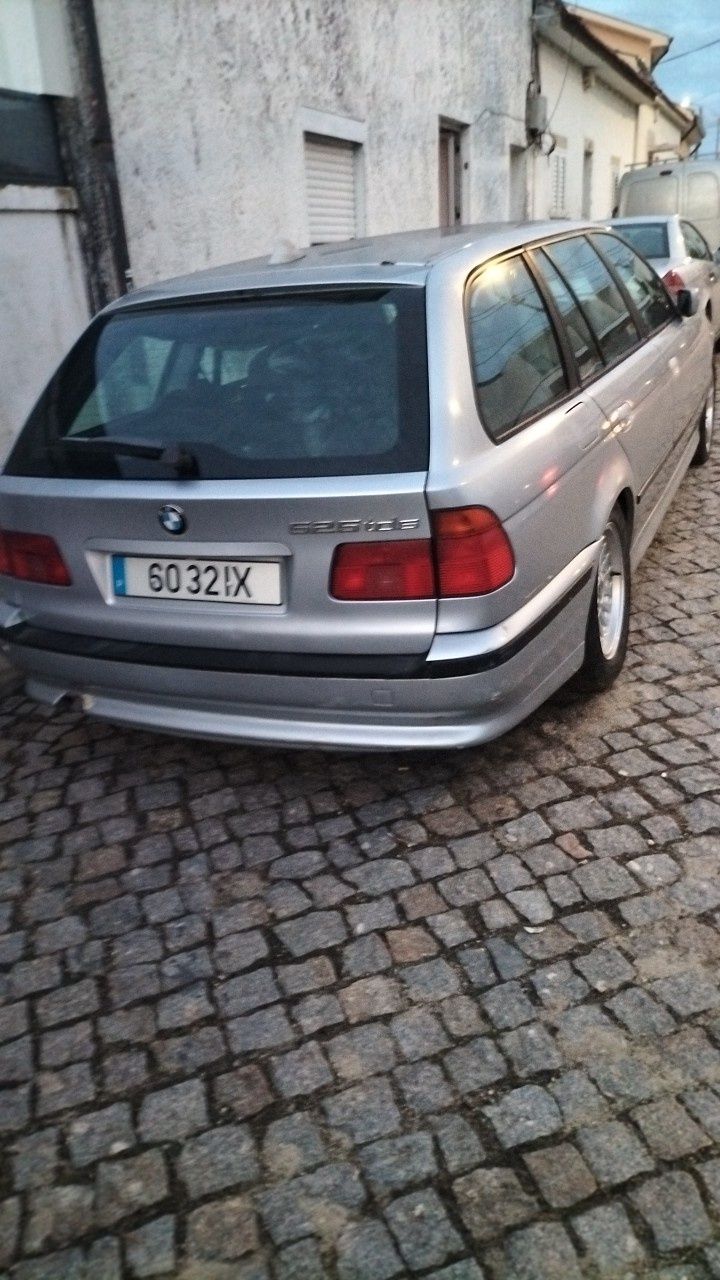 BMW e39 para peças.