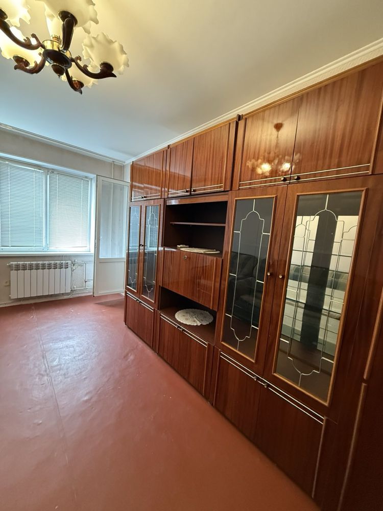 Продається 3 кімнатна квартира на Східному -1