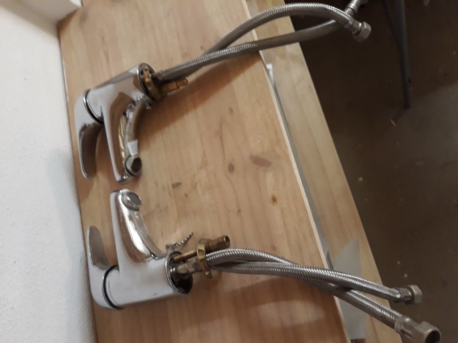 4 torneiras para lavatório