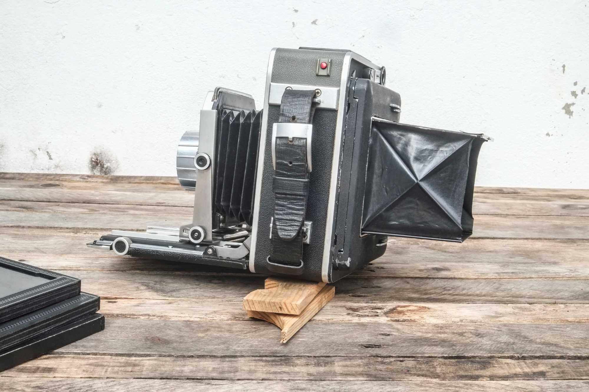 Graflex Super Speed Graphic c/ velocidade 1/1000s, formato 4x5