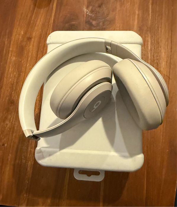 Beats Studio Pro