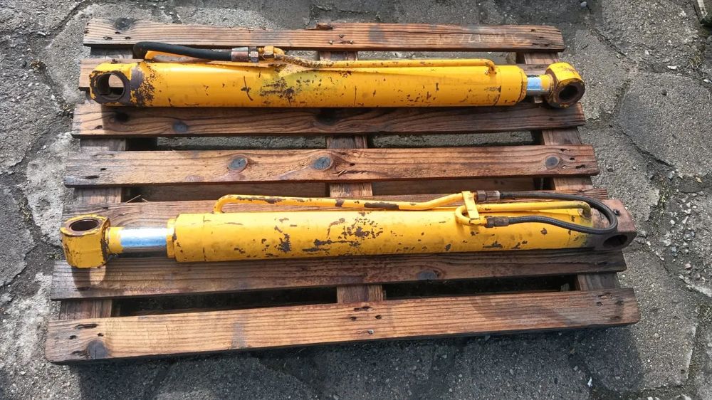 JCB 3CX 4CX Siłownik Ramienia Tylnego Górny  Dolny