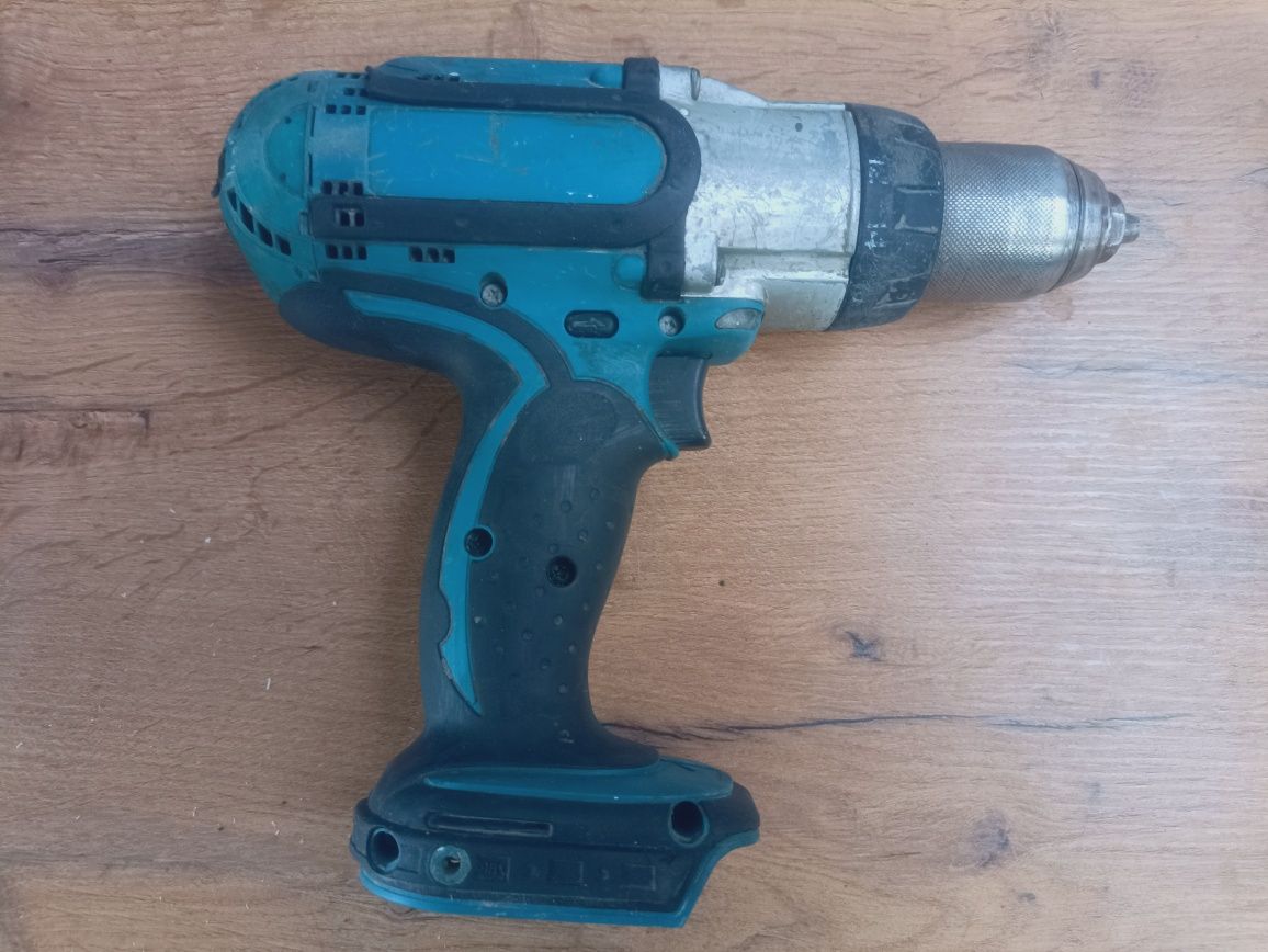 Wkrętarka Makita DDF 451 18v