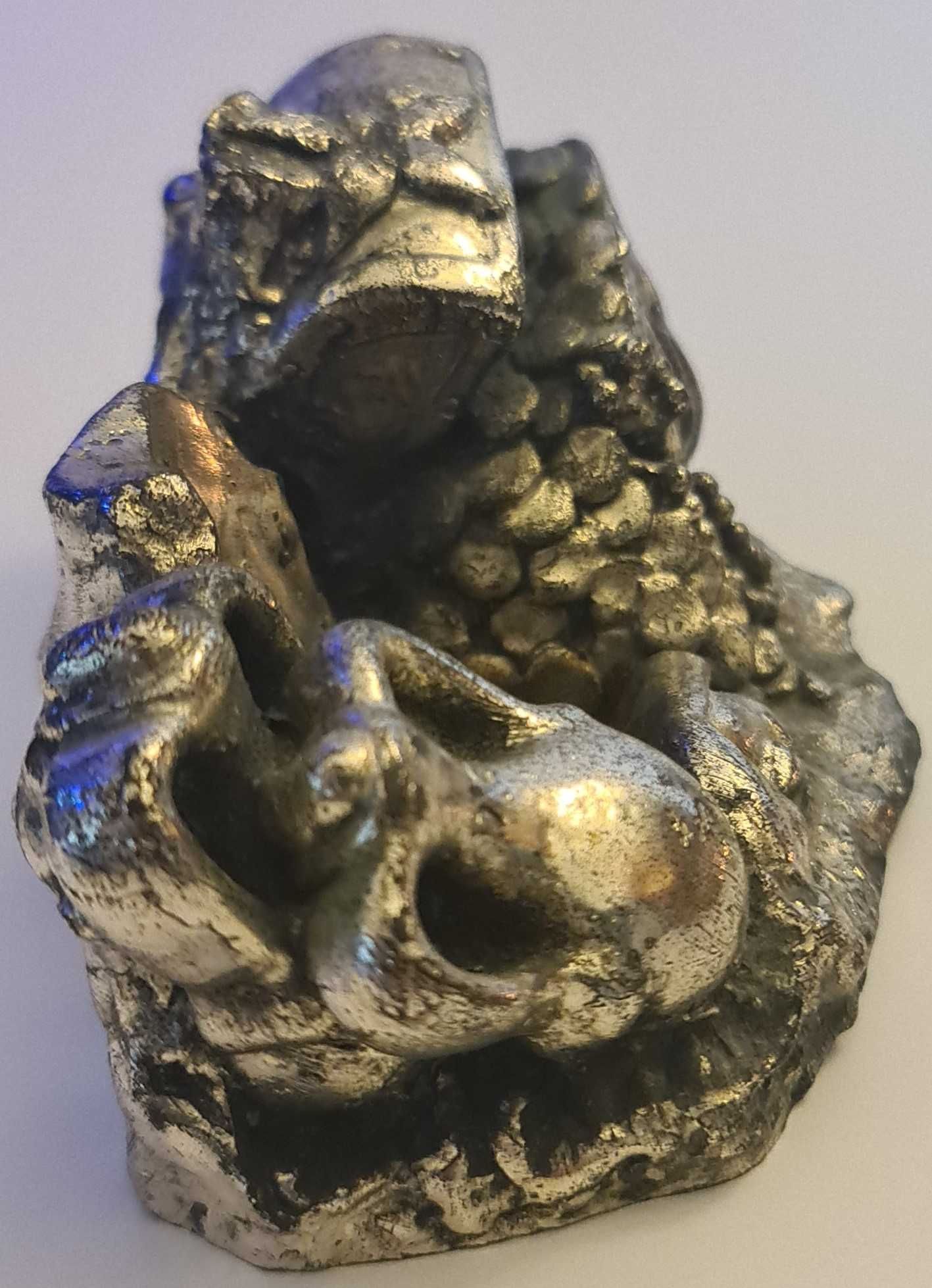 Escultura Ânforas e Baú de Tesouro