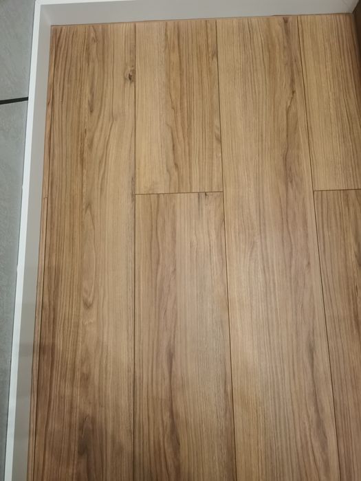 Panele podłogowe Swiss Krono