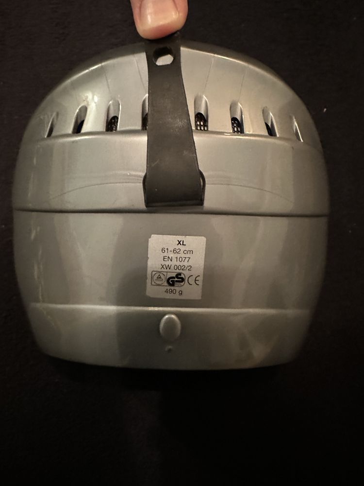 Kask narciarski Uvex