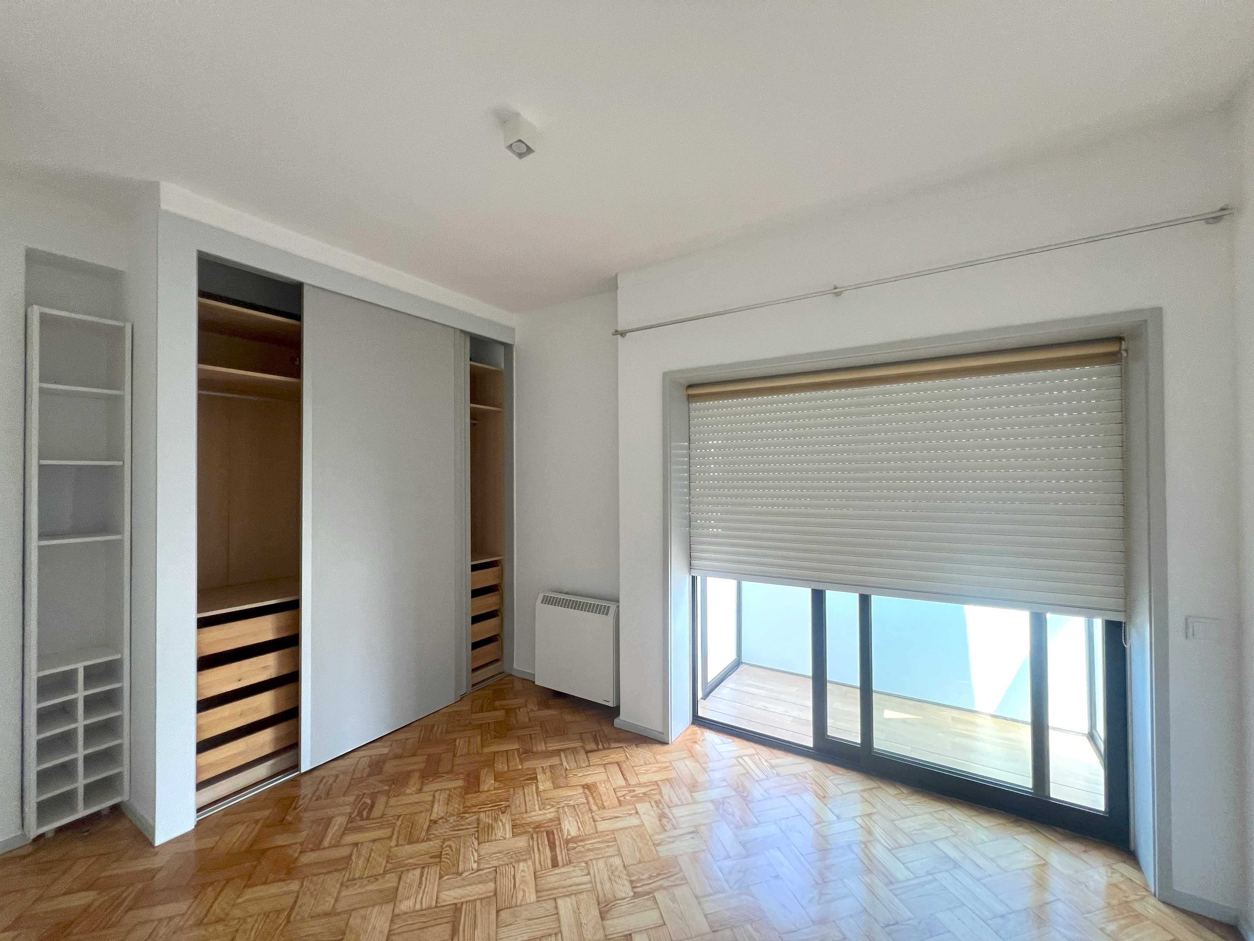 Apartamento com 2 quartos, com a melhor vista da Foz do Douro e o mar.