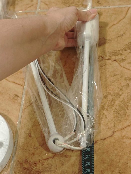 candeeiro de tecto branco