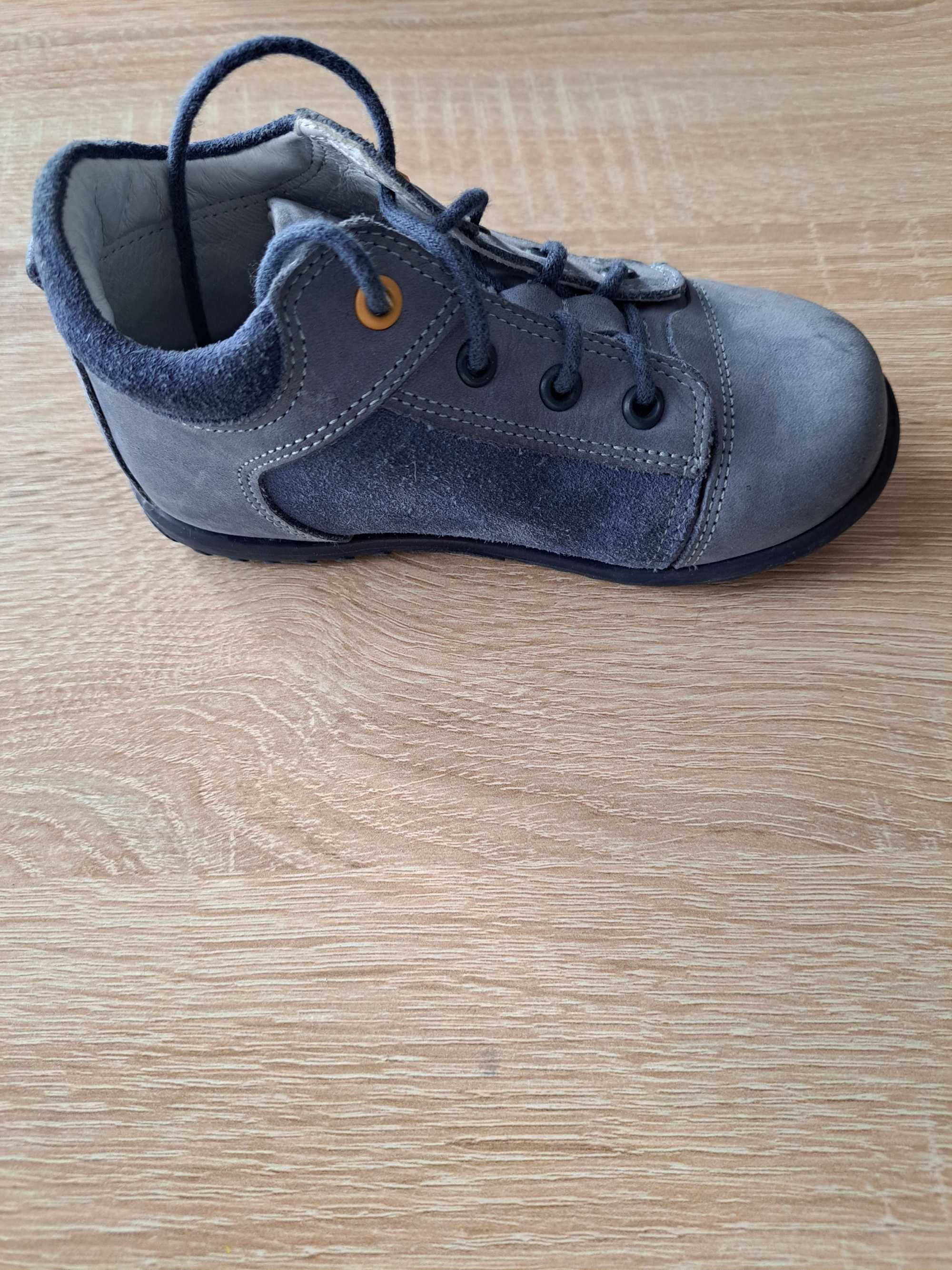 Buty trzewiki Emel 24