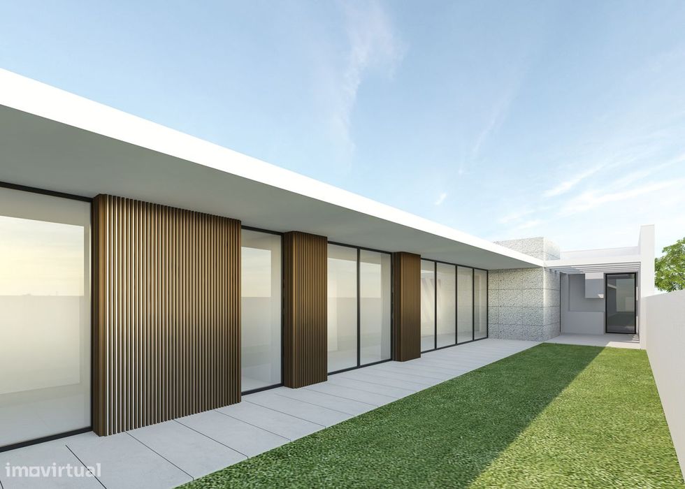 Fantástica Moradia Térrea em construção