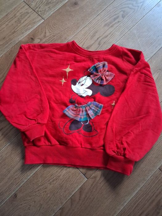 Czerwona świąteczna bluza z motywem Minnie Mouse 128