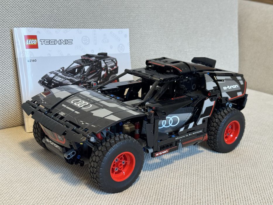 LEGO 42160 Technic - Audi RS Q e-tron