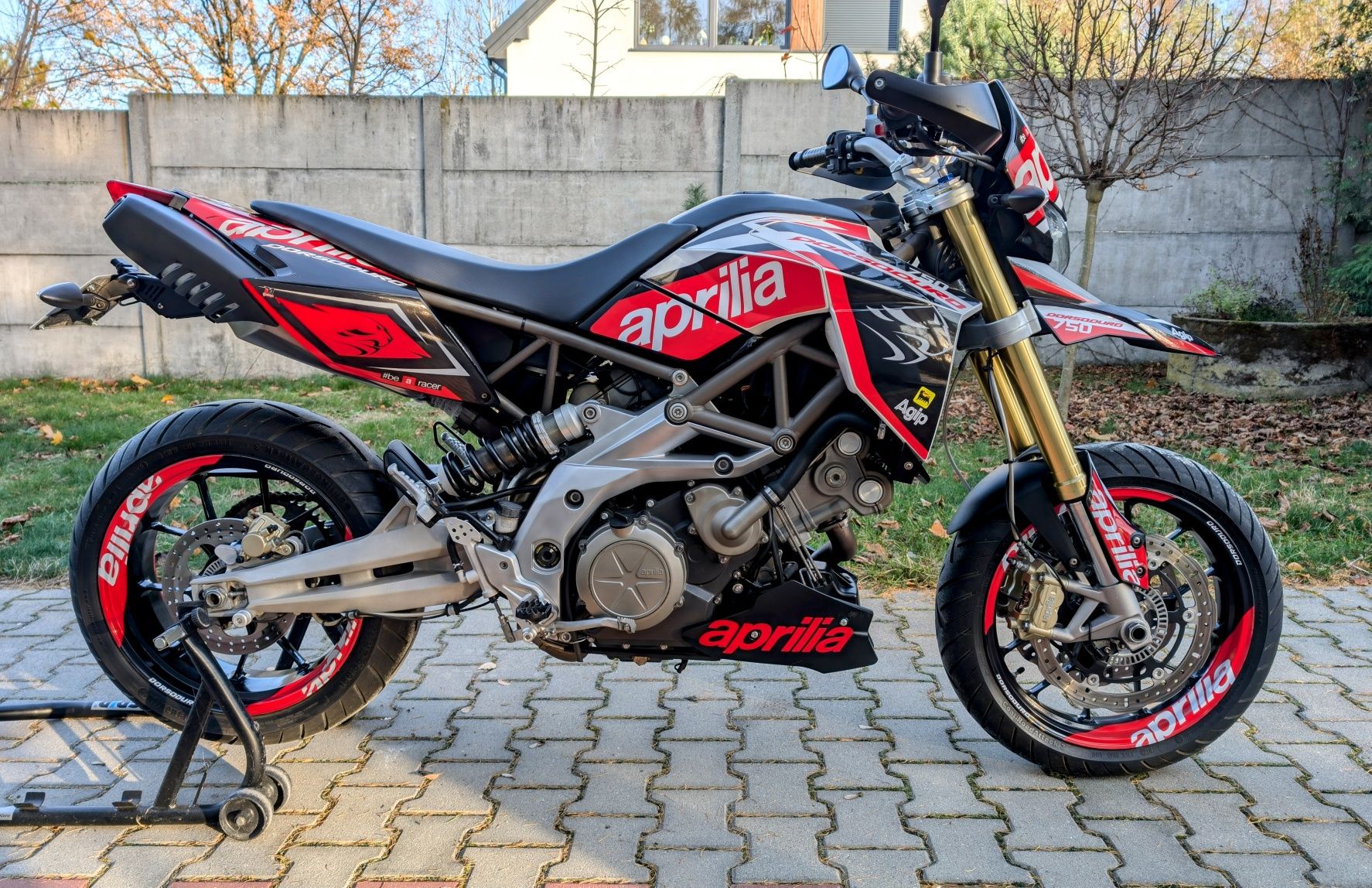 Aprilia Dorsoduro 750 ABS