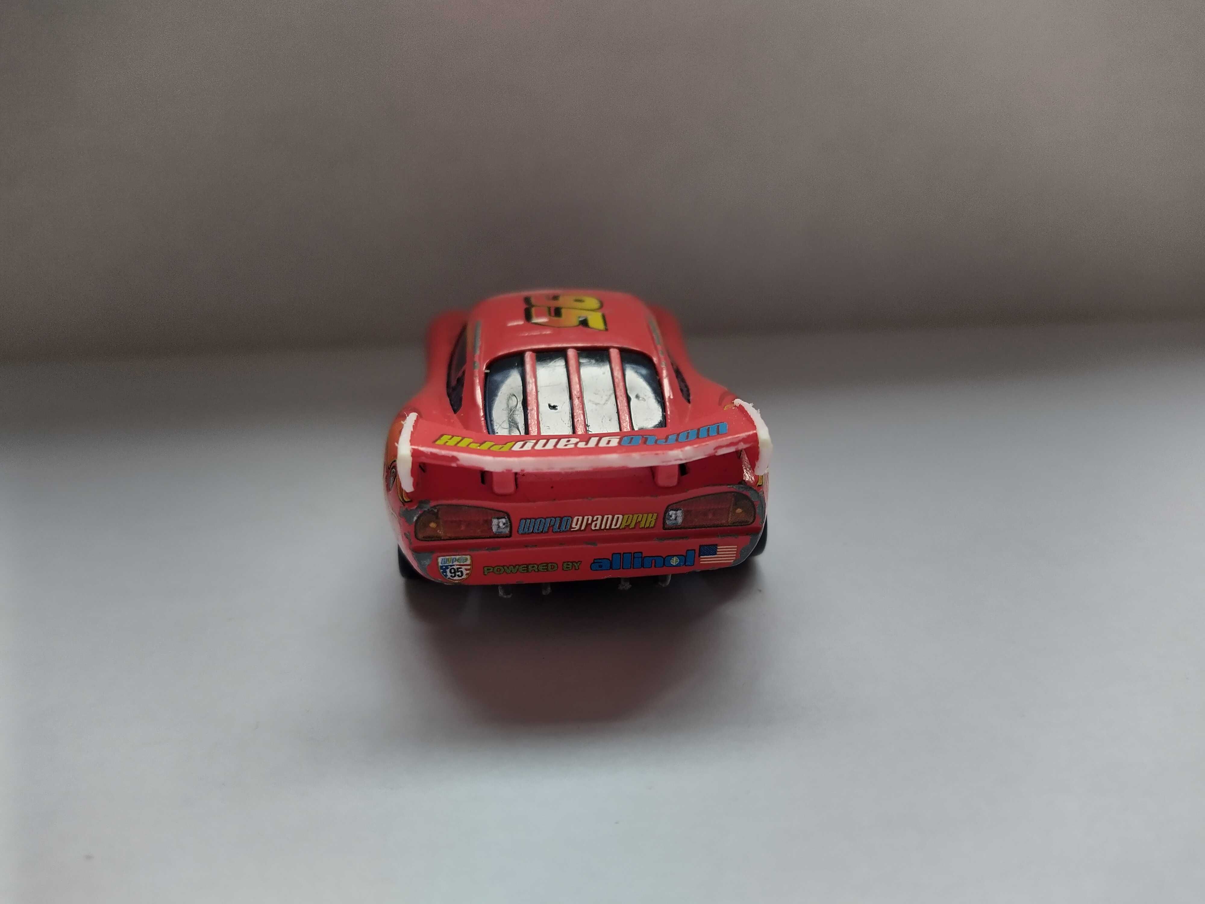Auta Cars - Zygzak McQueen Piston Cup - Disney/Pixar Mattel