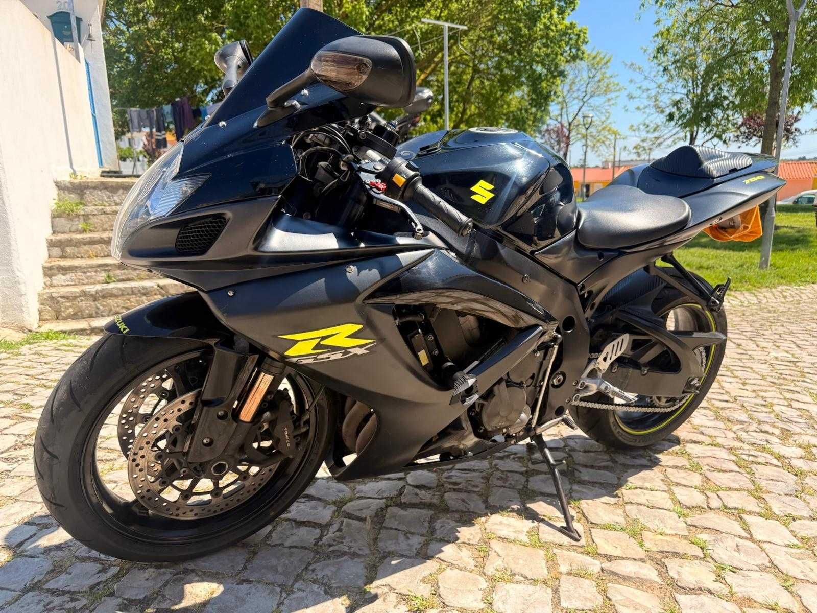 Suzuki GSX-R 750cc K7