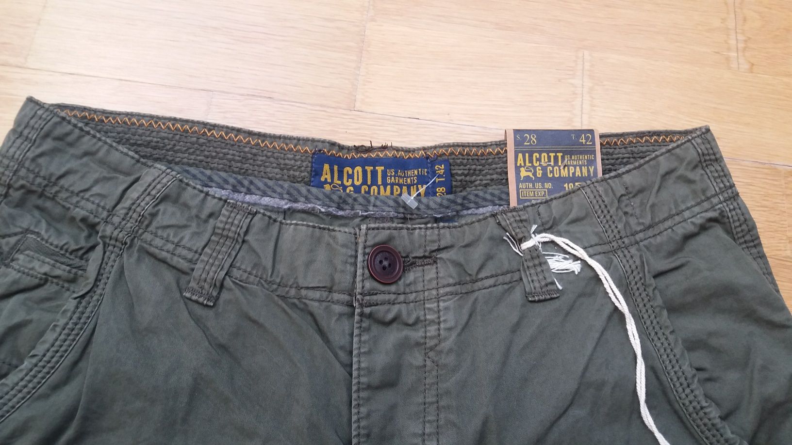 męskie szorty jeans khaki moro marki Alcott roz. 28 nowe z Francji