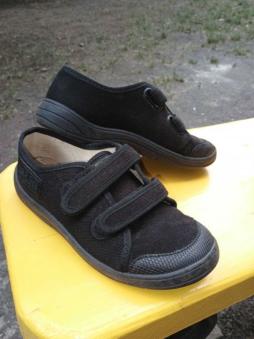 Дитячі кеди для хлопчика Waldi чорні чорна підошва 32-20 см