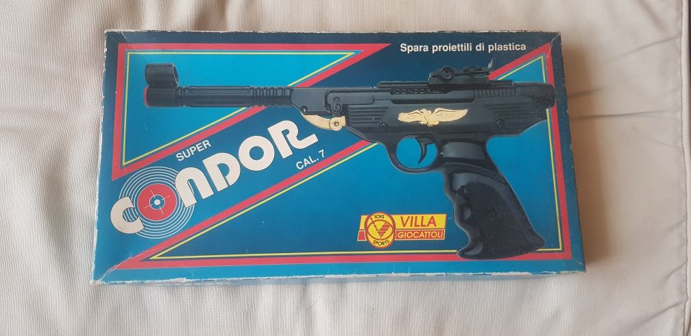 Pistolet Condor.