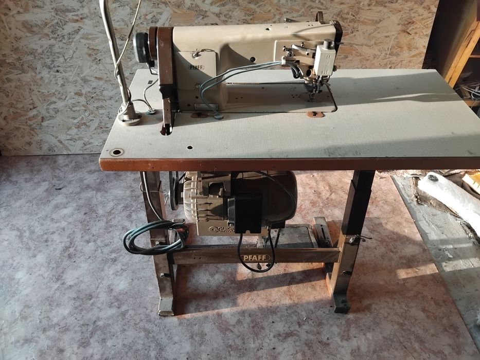 Швейна машинка машина PFAFF563