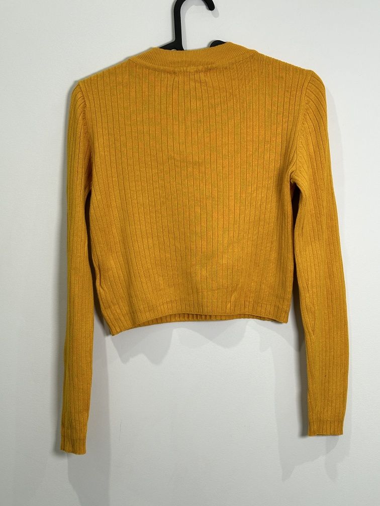 Musztardowy sweter dziewczęcy 134 cm
