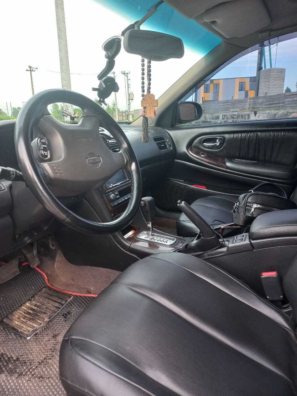 Nissan Maxima a33