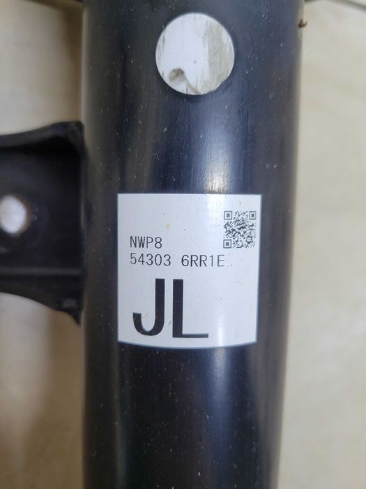 Стойка стійка амортизатор передній Nissan Rogue t33 1.5 2021 2022+ 12k