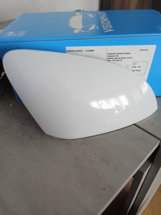 Vendo capa para retrovisor lado direito de Volkswagen