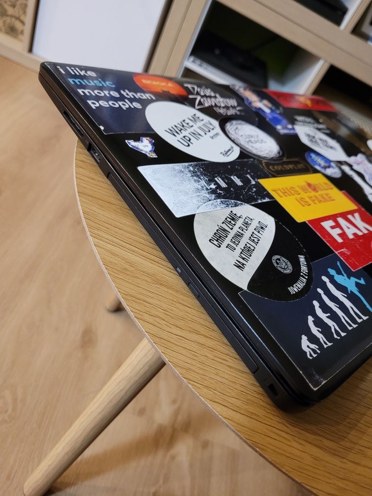 Laptop Inspiron 15 5000 series
