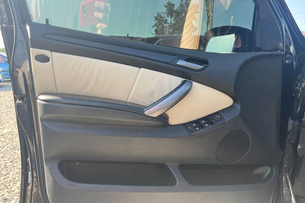 BMW X5 2006 року