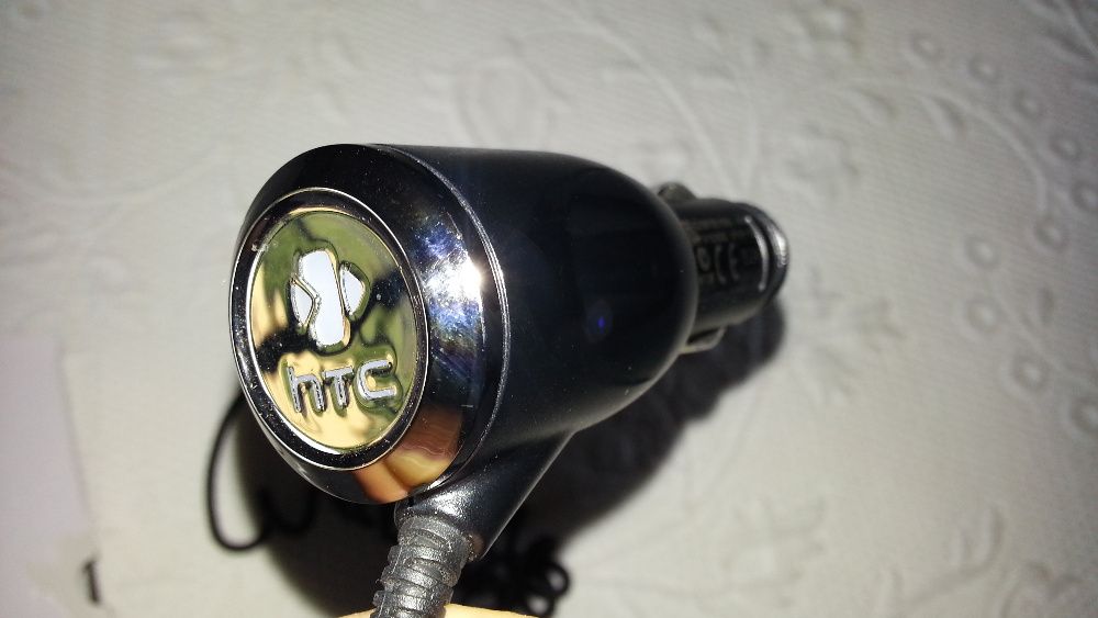 Carregador viatura HTC mini usb