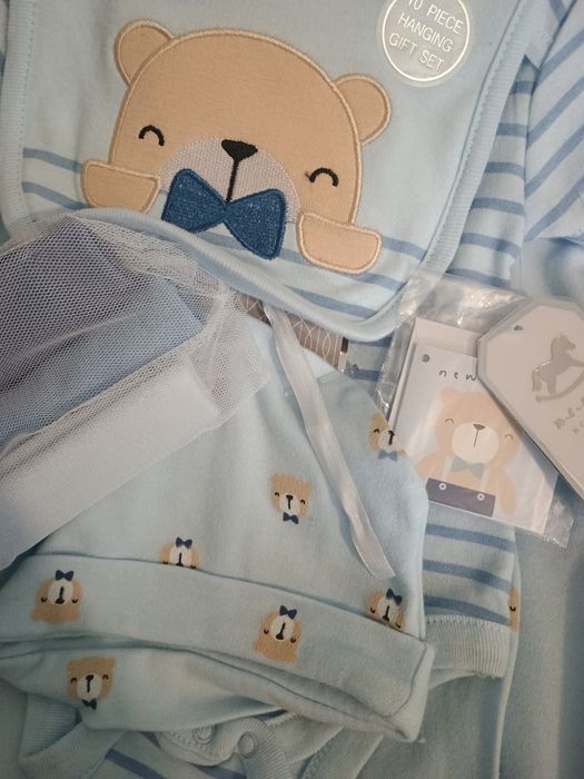 Nowy Zestaw prezentowy boy chłopięce 3-6 m 68