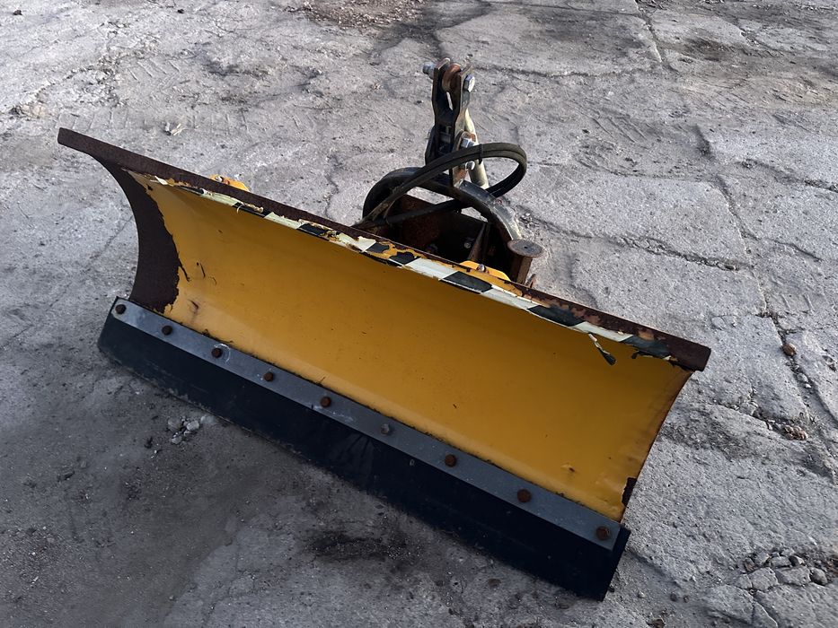 Pług profesjonalny do śniegu odśnieżania sze230 cm oświetlenie skrętny