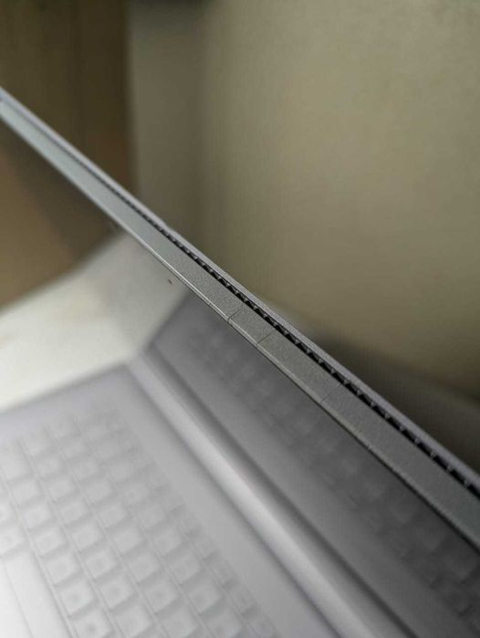 Surface Book 2 15" 16/512, core i7, GTX 1060 6GB (нюанси в описі)