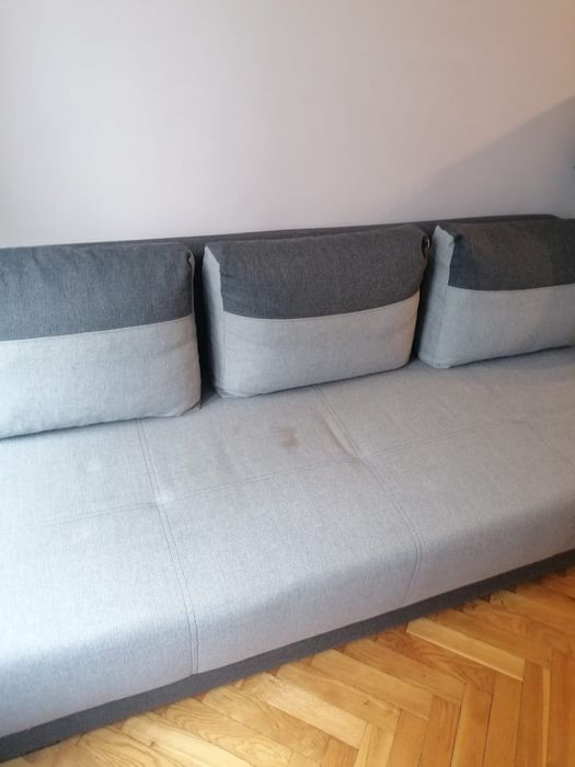 Kanapa rozkładana z pojemnikiem