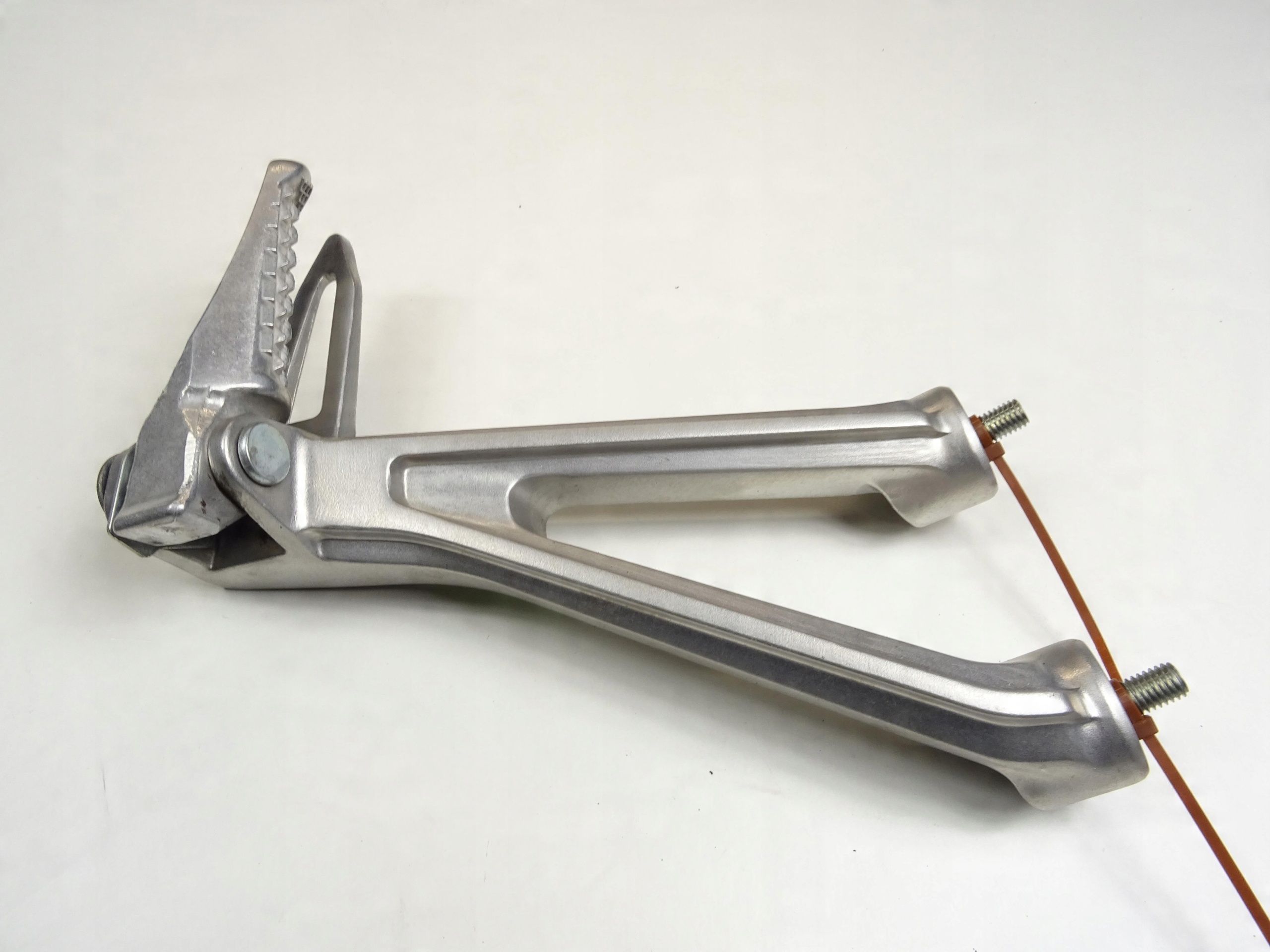 Honda Cbr 650 Set podnóżek Prawy tył Tylny 19   23
